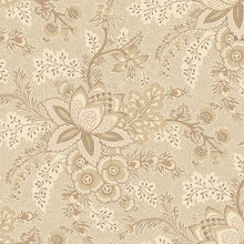 Charger l'image dans la galerie, Endos large de 108 pouces - Arabella par Carrie Quinn and Katie Solberg pour Marcus Fabrics - Background Cream Jacobean