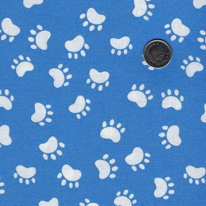 Susybee pour Clothworks - Background Medium Blue Kitty the Cat Paw Prints