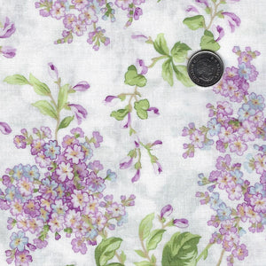 Sugar Lilac par Maywood Studio - Background White Lilacs