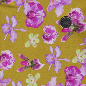 Margo par Adriana Picker pour Figo Fabrics - Background Mustard Orchids