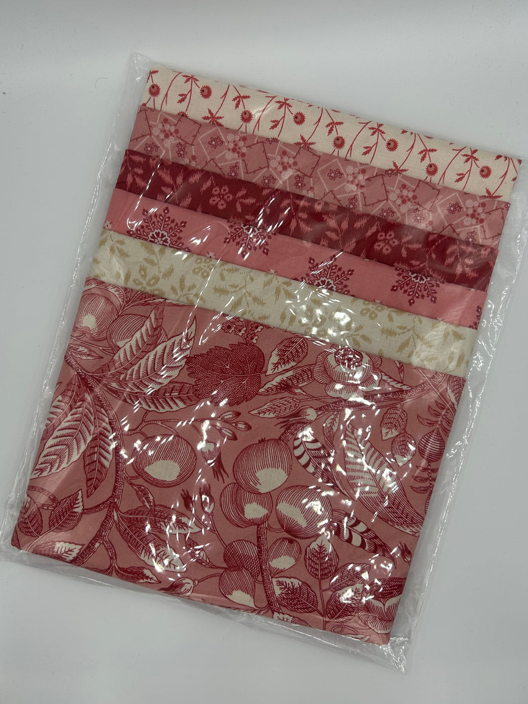 Fat Quarter Medley of Strawberries and Cream by Andover Fabrics