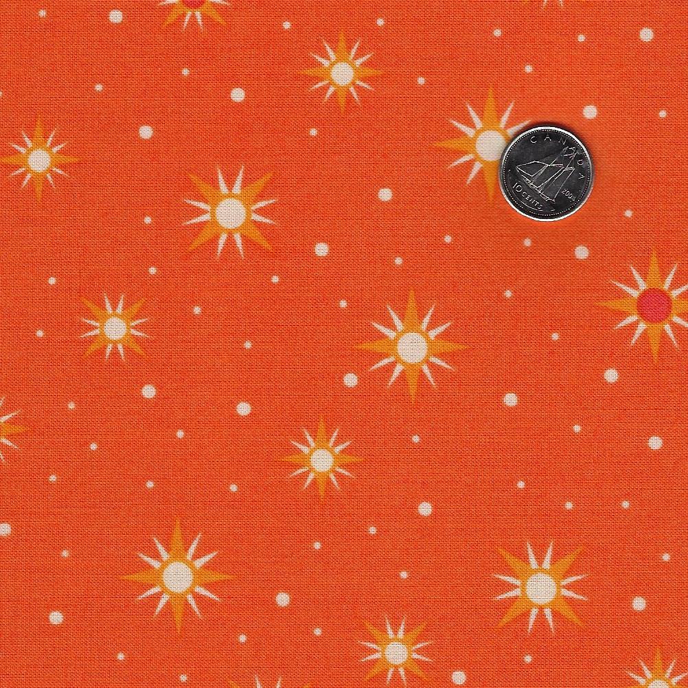 Planetarium par Elizabeth Hartman pour Robert Kaufman - Background Orange Northern Stars