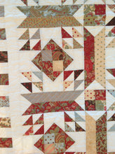 Load image into Gallery viewer, Lap Throw quilt
